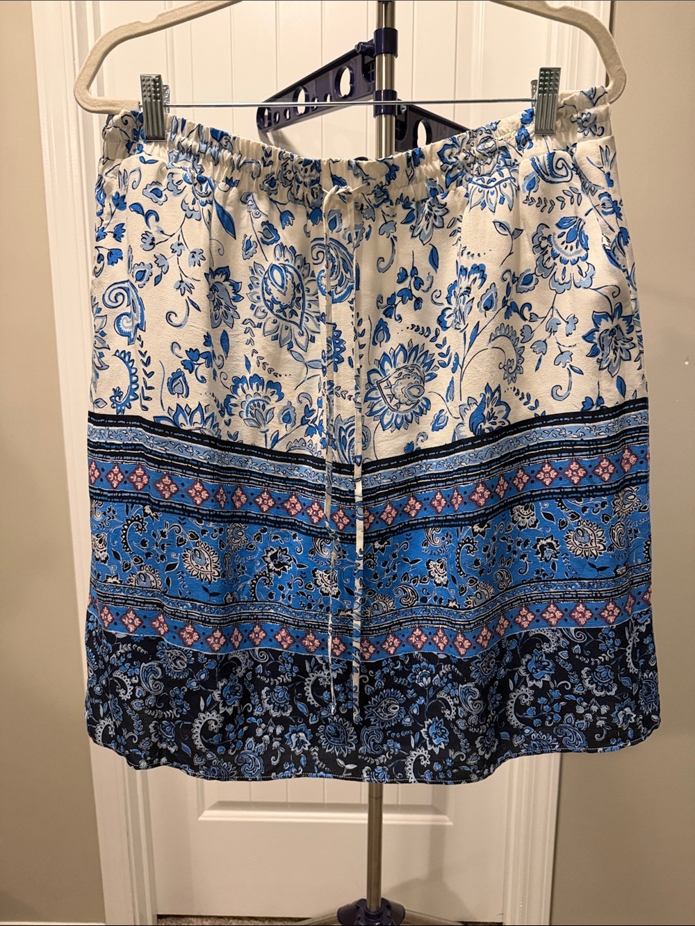 LOFT Blue and White Floral Border Print Mini Skirt